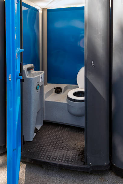 Best Portable restroom trailer rental  in Lowell, IN